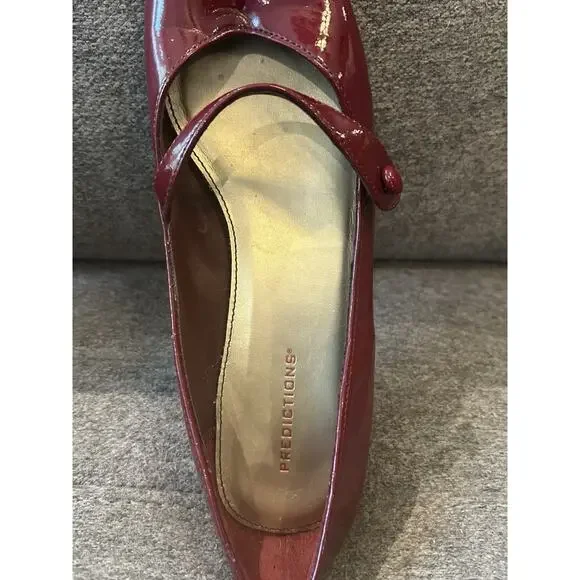 Predictions Red Shiny Mary Jane Shoes size 7 - Picture 9 of 9